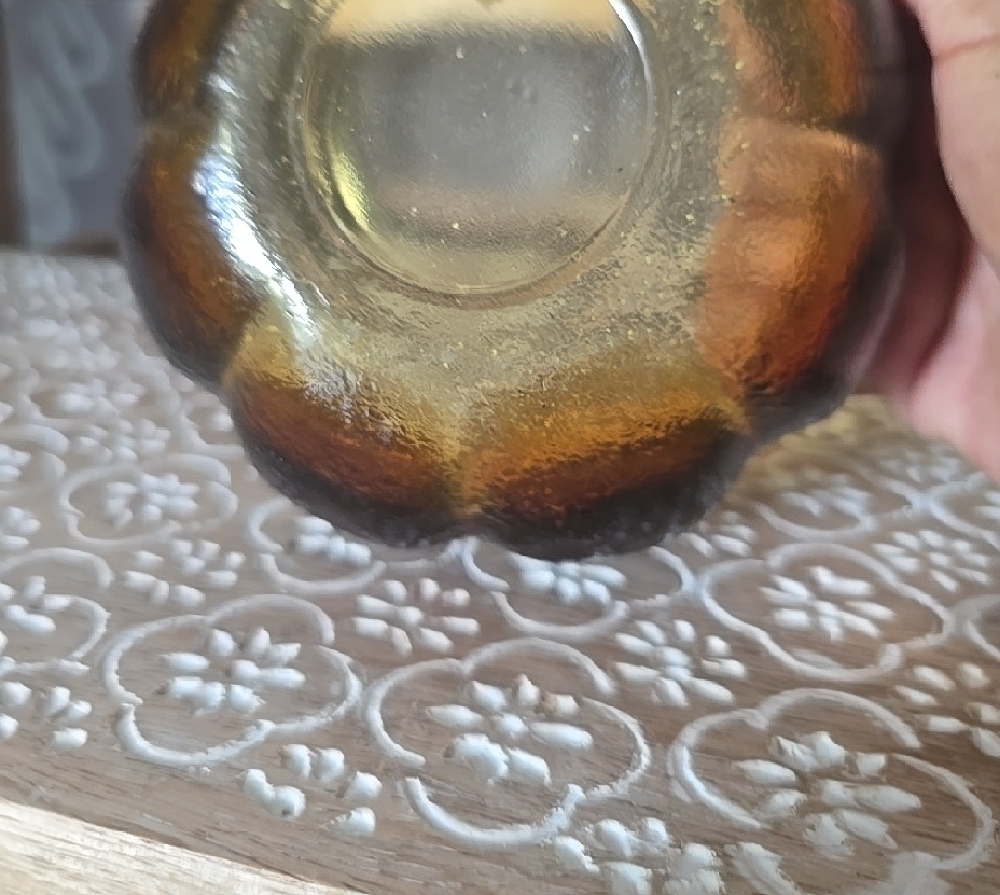 VINTAGE Brown Glass Art Lotus Bowl - Picture 7 of 10